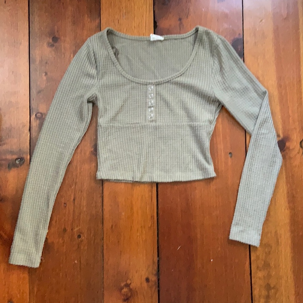 Dull Green Cropped Long Sleeve Size XS